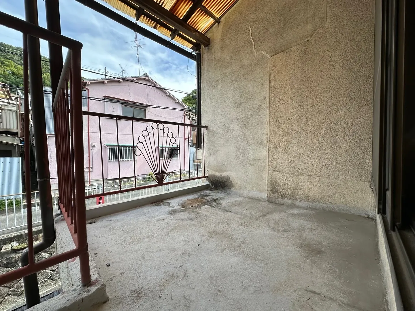 「🏠120万円で買える!? 大阪のレトロテラスハウス」または...