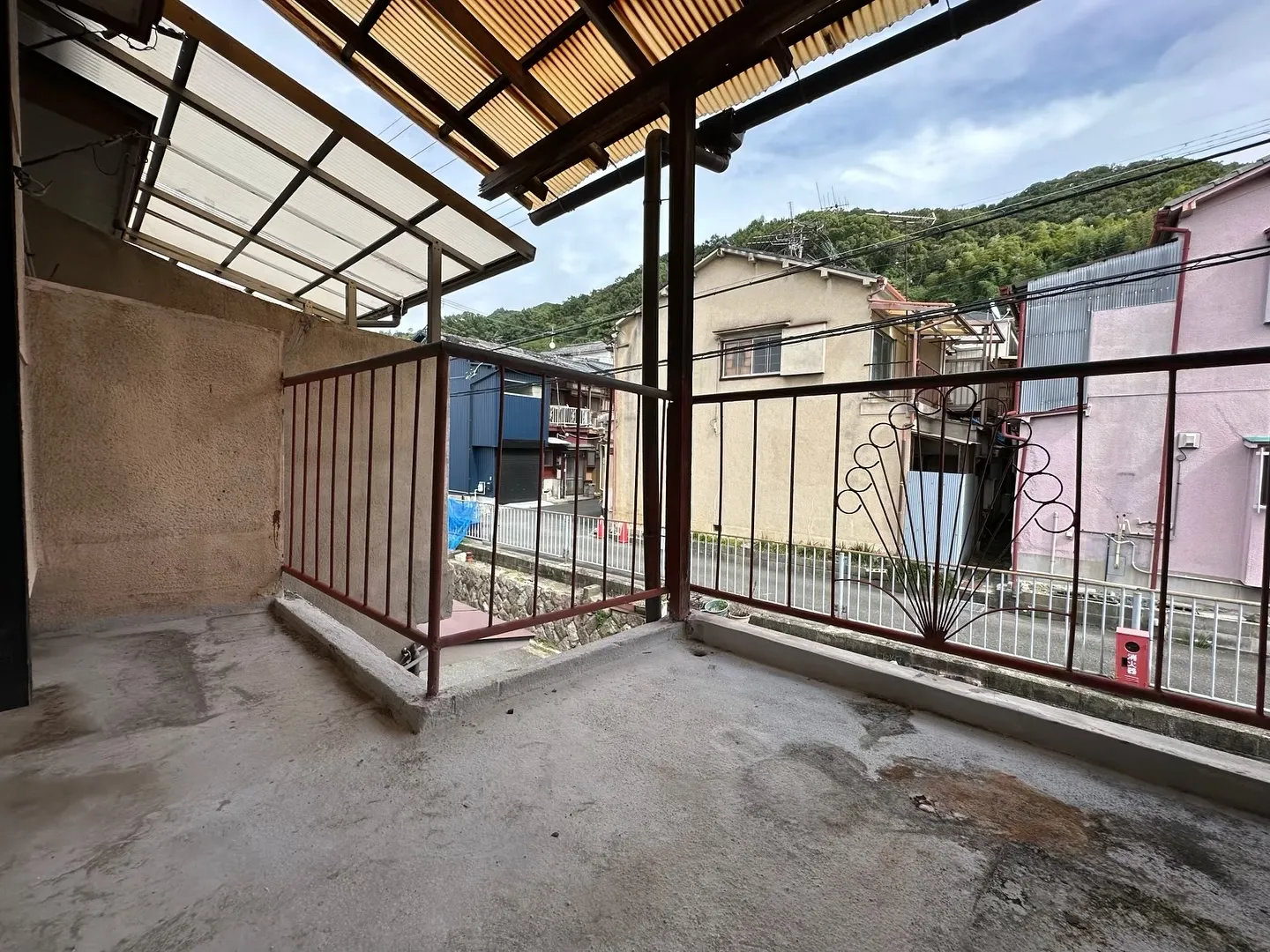 「🏠120万円で買える!? 大阪のレトロテラスハウス」または...