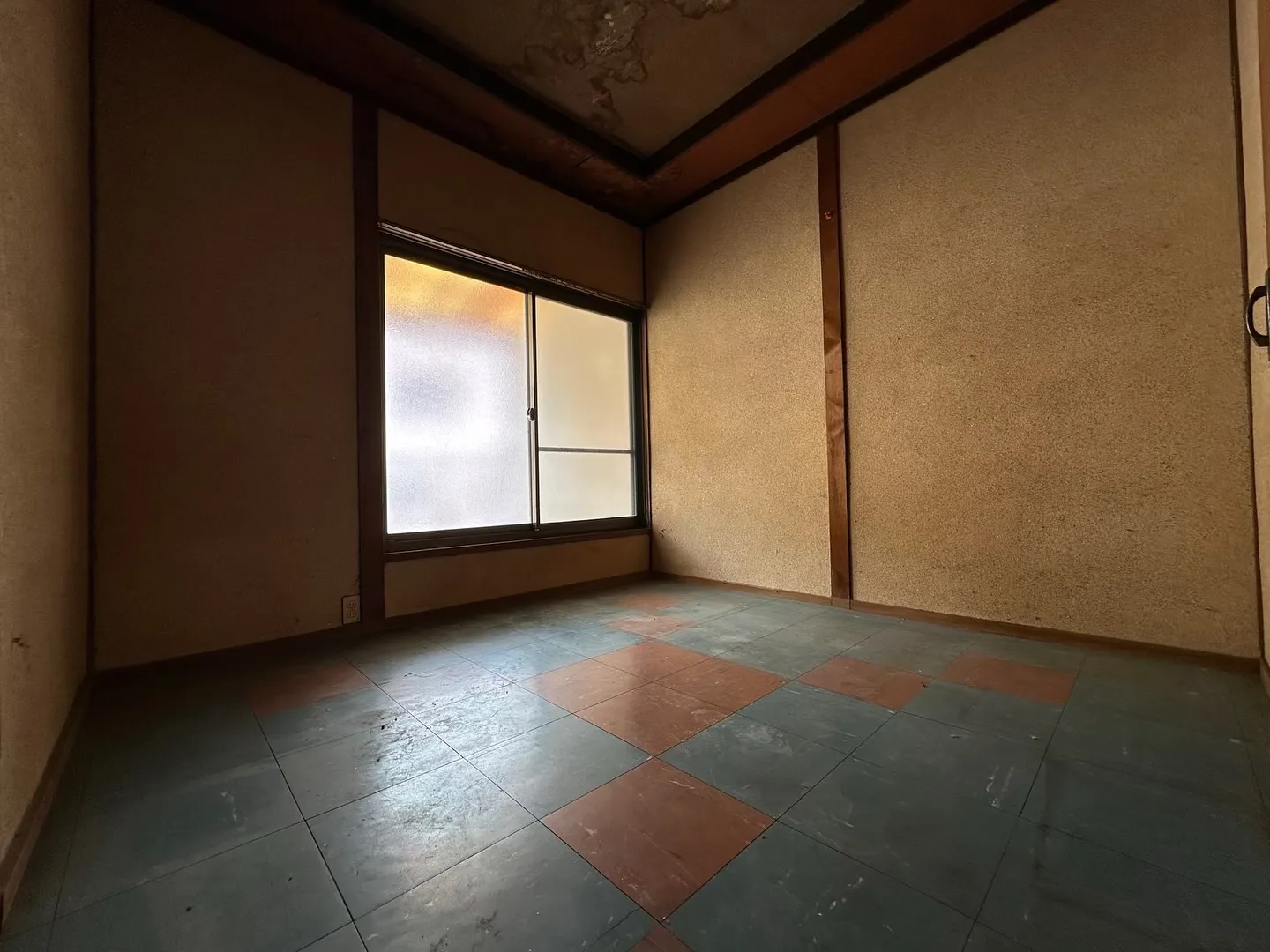 「🏠120万円で買える!? 大阪のレトロテラスハウス」または...