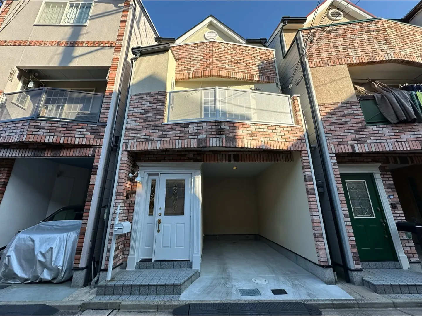 【駅9分×フルリフォーム済】1880万円｜駐車場付き3LDK