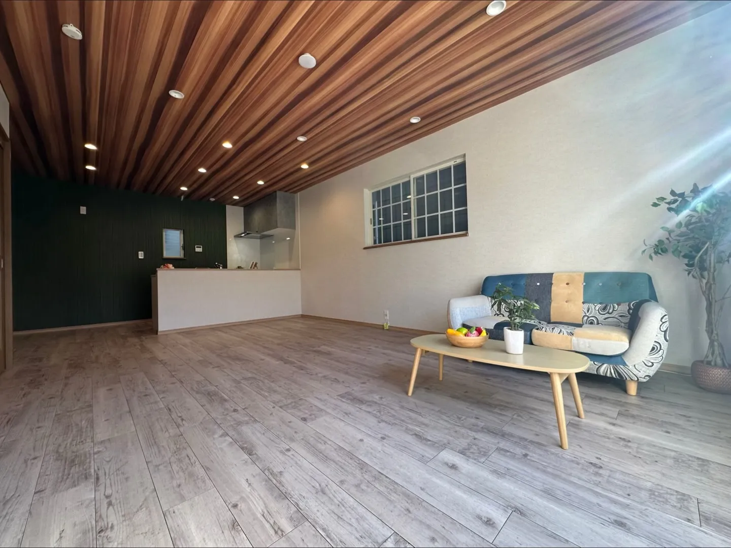 【駅9分×フルリフォーム済】1880万円｜駐車場付き3LDK