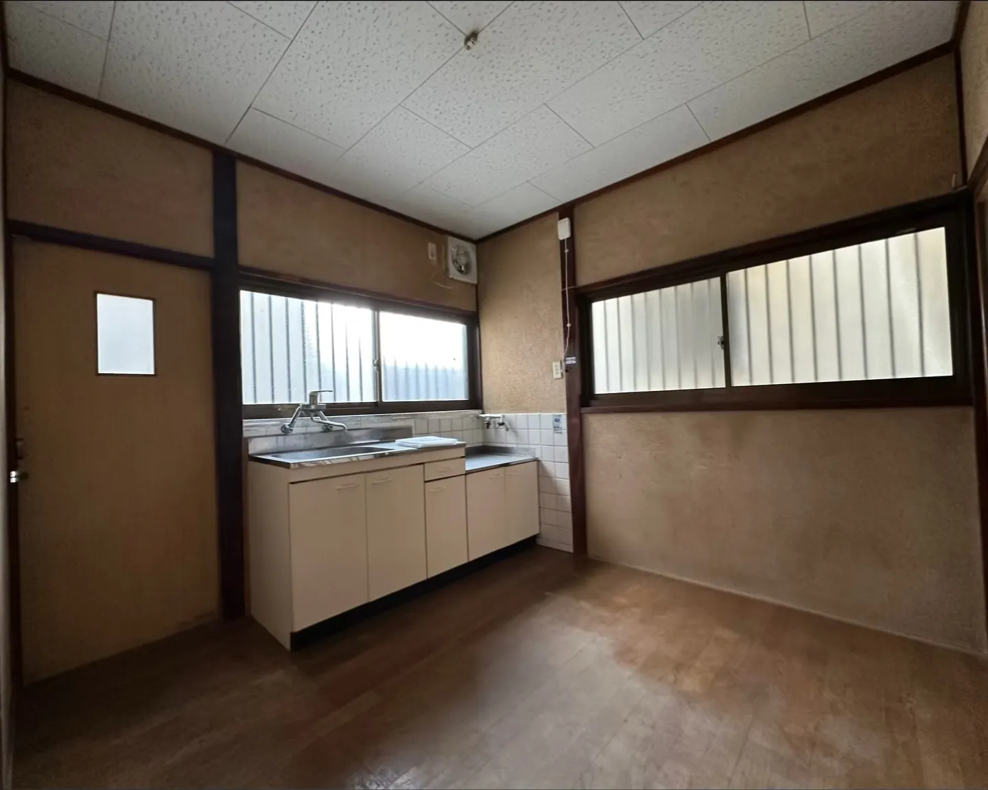 【880万円|守口市のレトロ戸建】