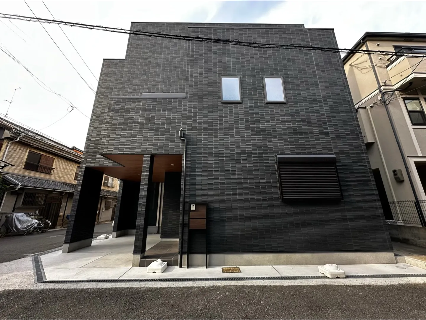 駅徒歩7分でこの価格…正直...