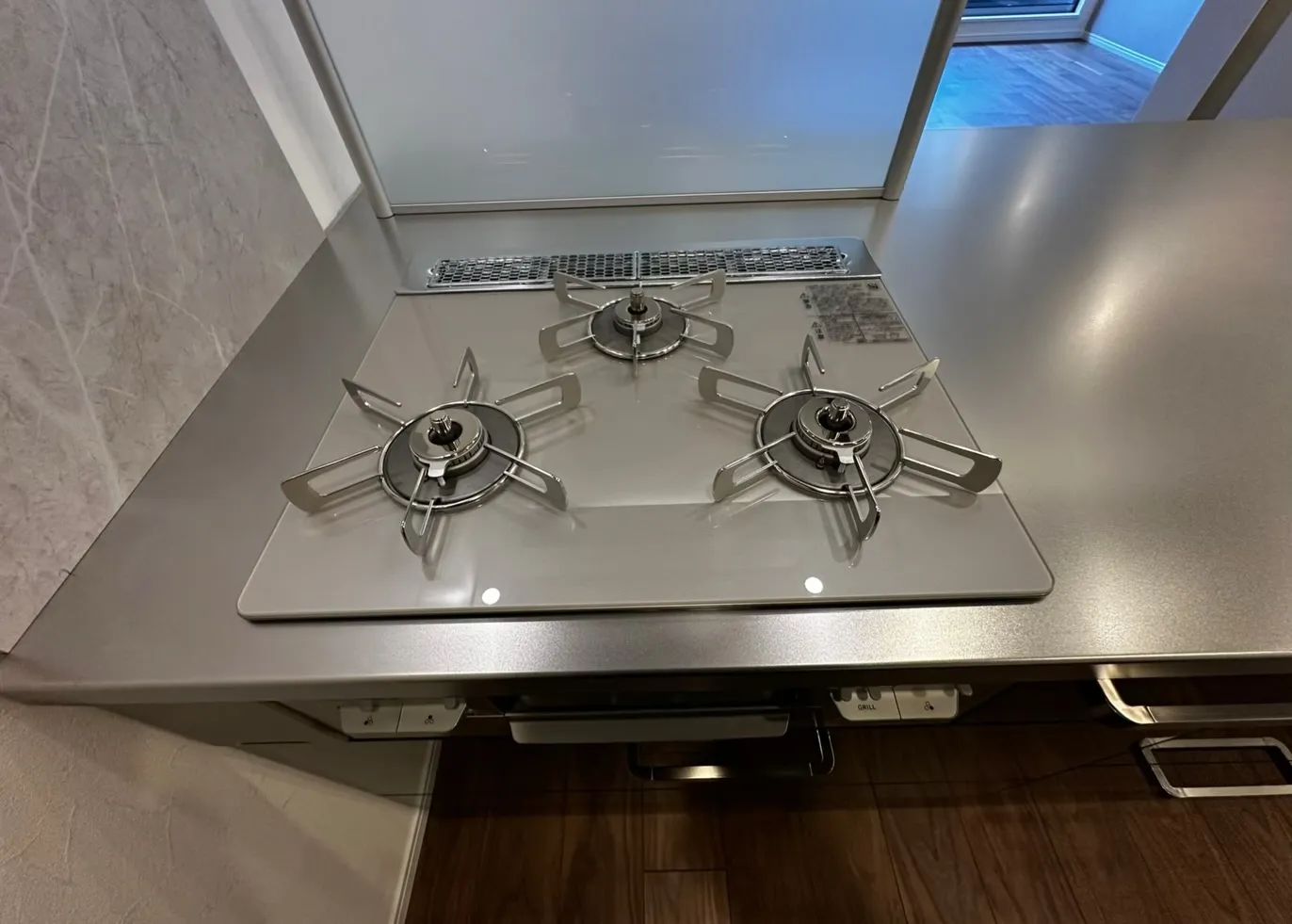 「荒本｜フルリノベ×ガレージ付 3階建て邸