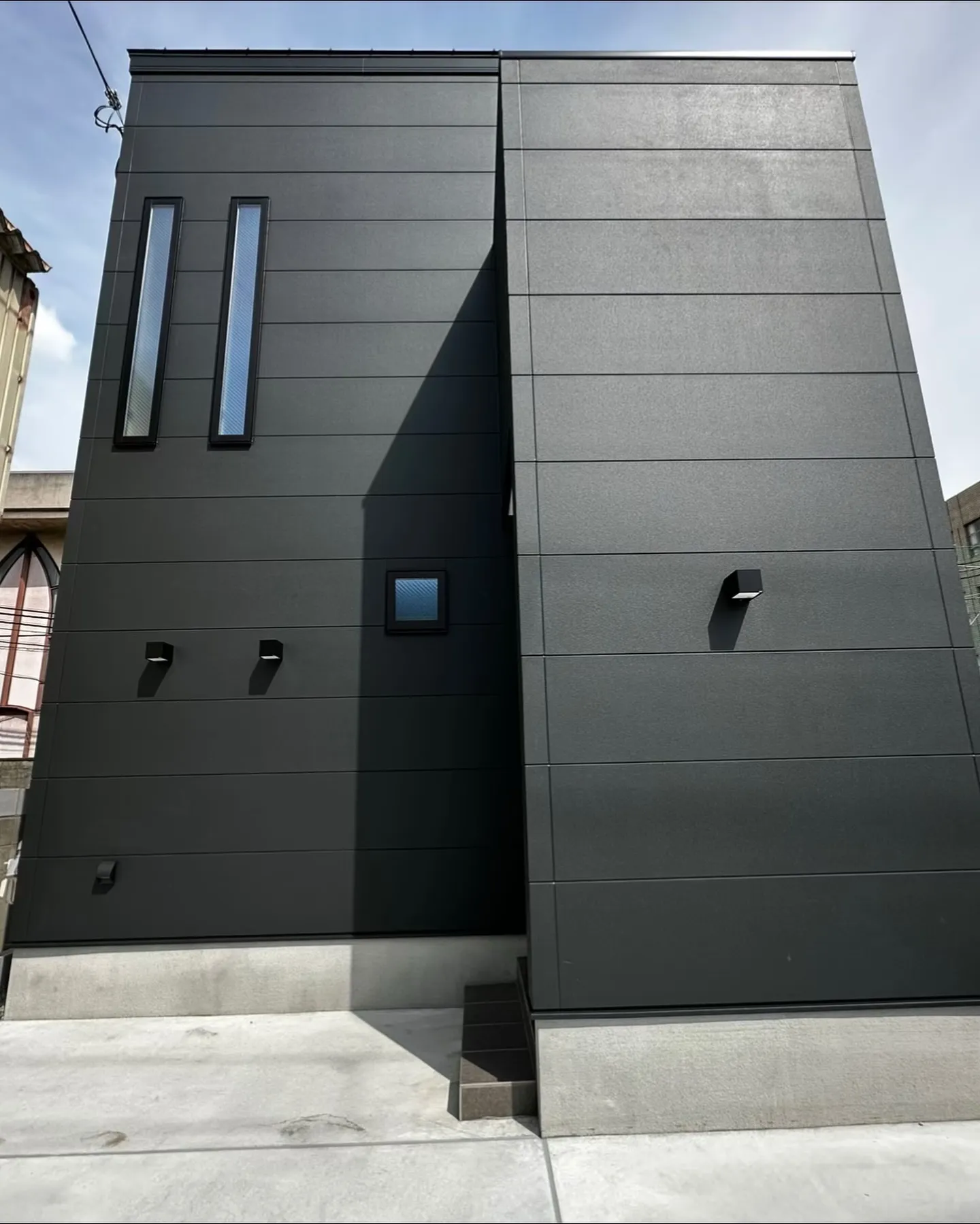 駐車2台OK🚗✨黒が映える新築戸建