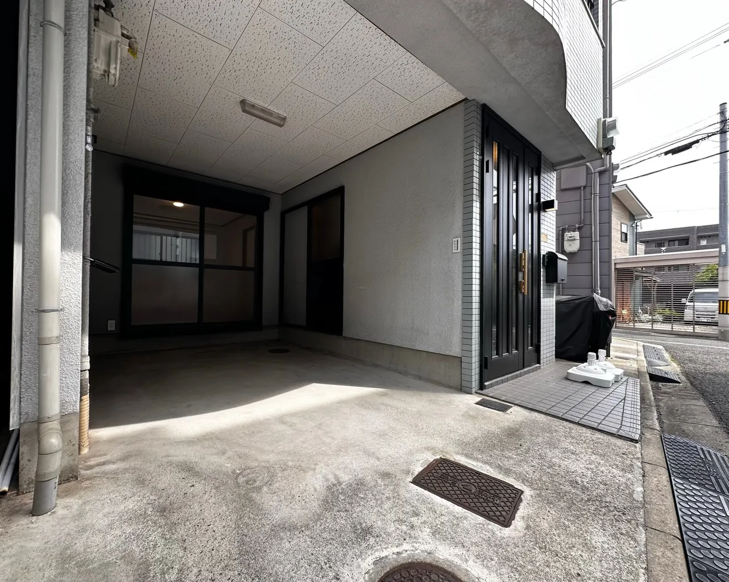 【徳庵駅徒歩13分】ガレージ付き4SLDK!リフォーム済み中...