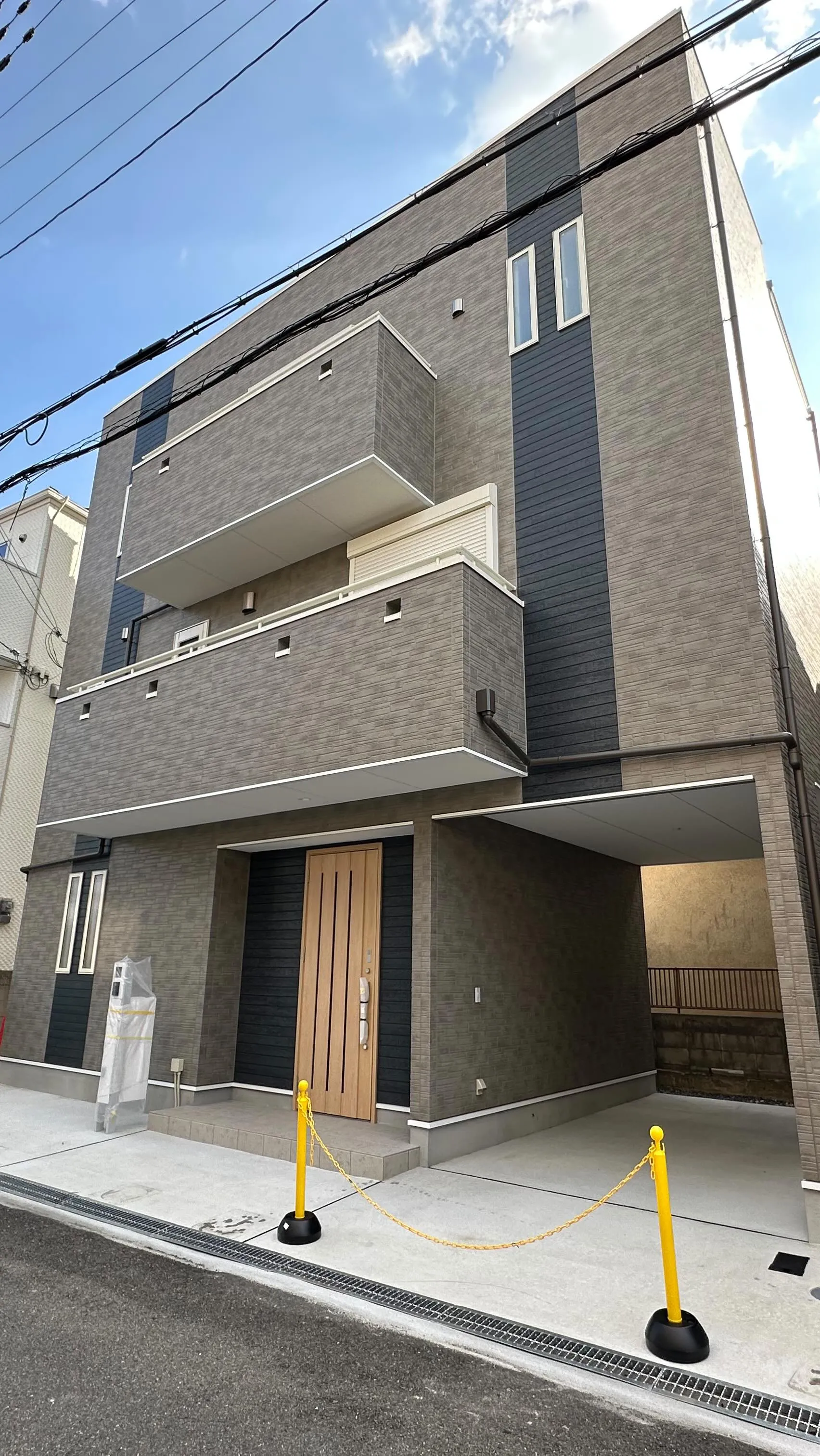 屋上バルコニーが広すぎる新築、見つけました。