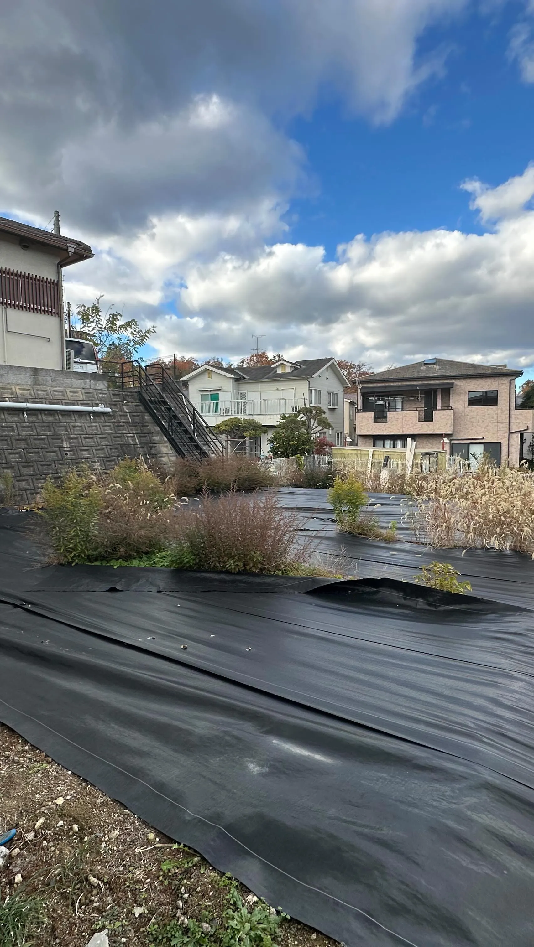 【生駒市】62坪＋13坪の駐車スペースつき土地が登場